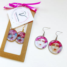 Charger l'image dans la galerie, Boucles d'oreilles "JE SUIS PUISSANCE"